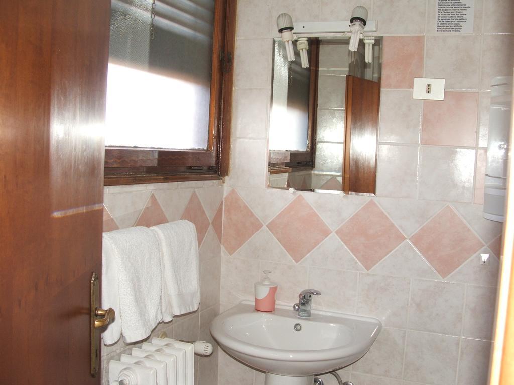 B&B La Cubanina Рим Екстер'єр фото
