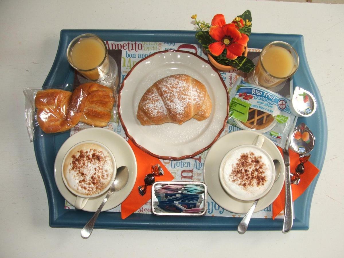 B&B La Cubanina Рим Екстер'єр фото
